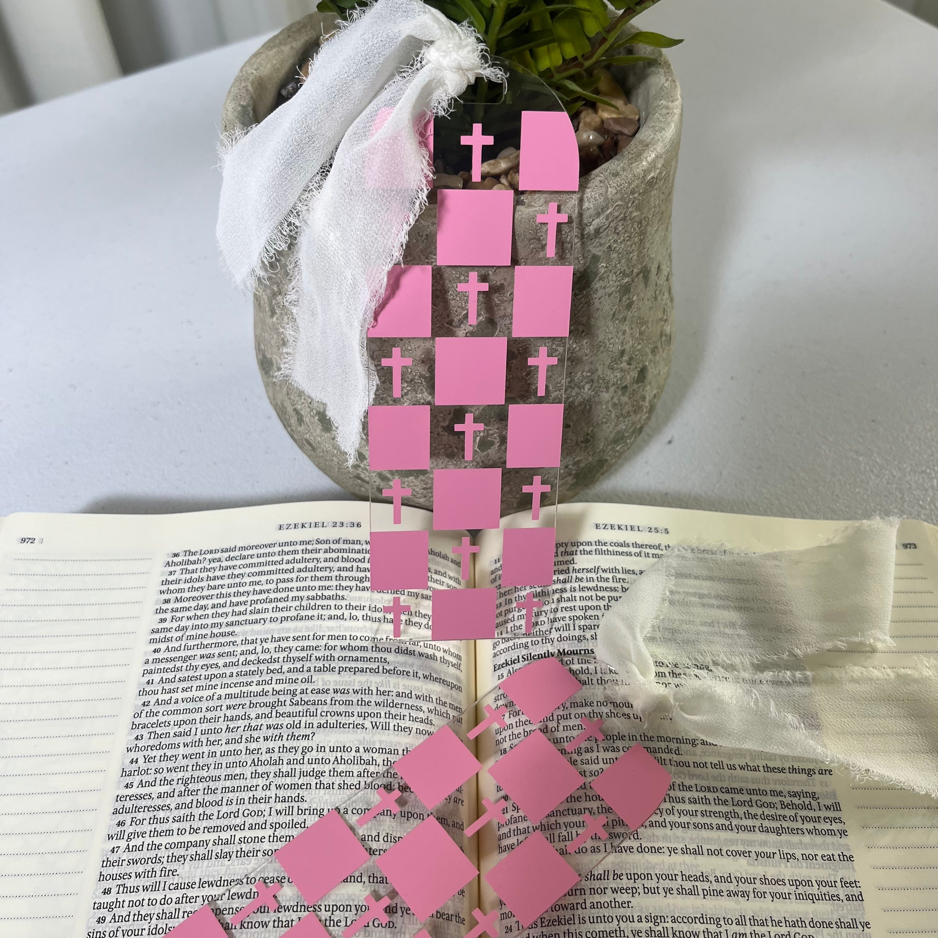 Pink Checkered Cross Acrylic Bookmarks